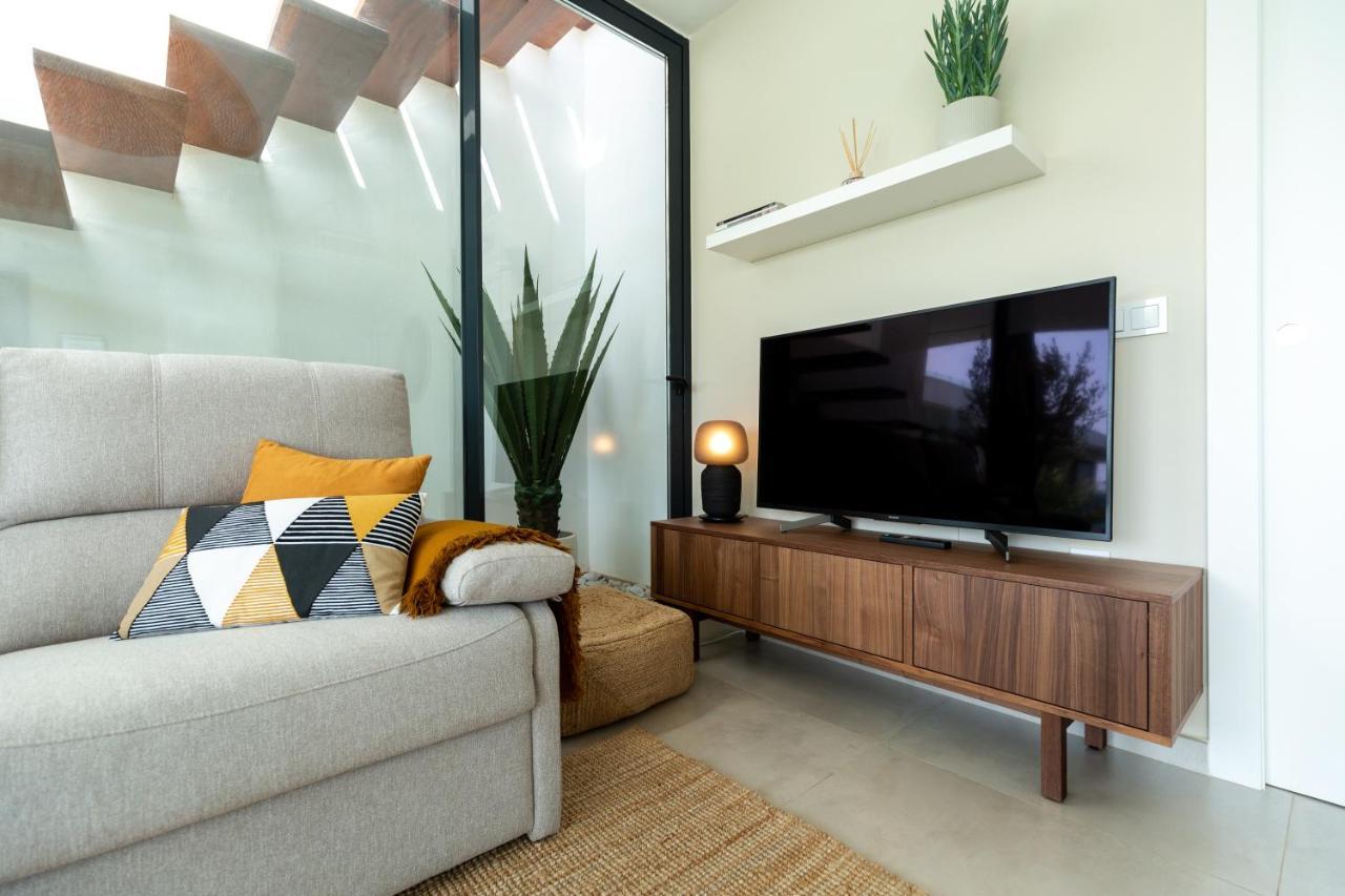 Luxe Nieuwbouw Penthouse Op 600 M Van Het Strand! Los Nietos Luaran gambar