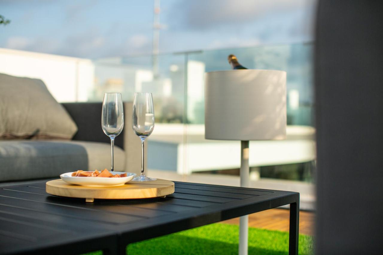 Luxe Nieuwbouw Penthouse Op 600 M Van Het Strand! Los Nietos Luaran gambar